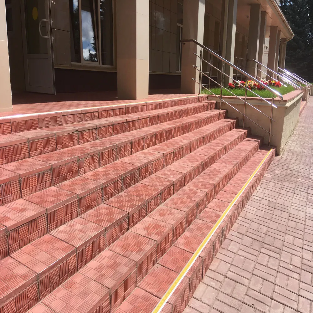 Порог одноуровневый ПС 08-1.2700.001ч Без покрытия